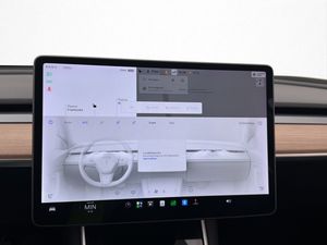 Tesla Model 3 bild 32