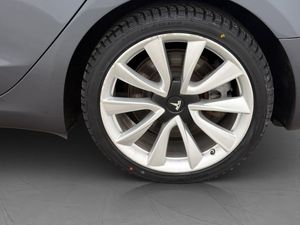 Tesla Model 3 bild 12