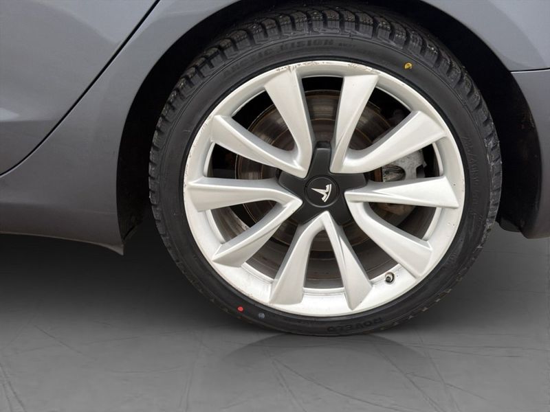 Tesla Model 3 bild 12