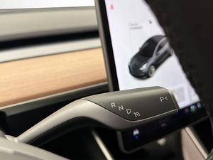 Tesla Model 3 bild 27
