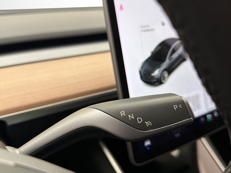 Tesla Model 3 bild 27