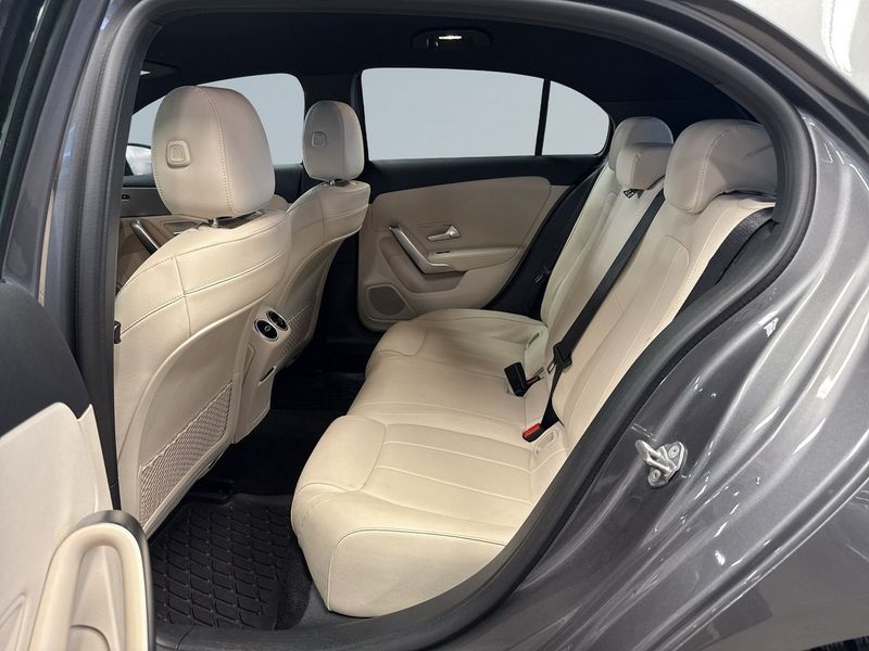 Mercedes A180 bild 13