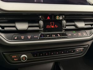 BMW 118 bild 22