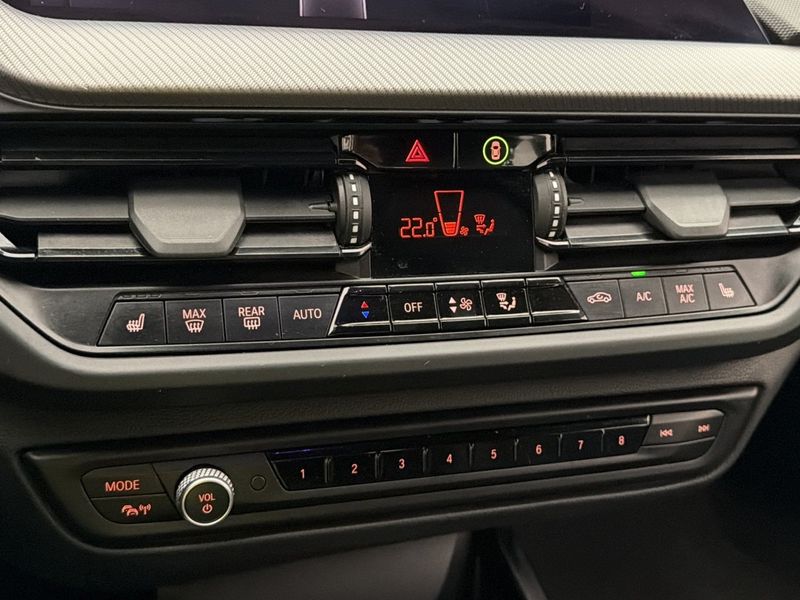 BMW 118 bild 22