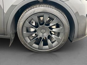 Tesla Model Y bild 31