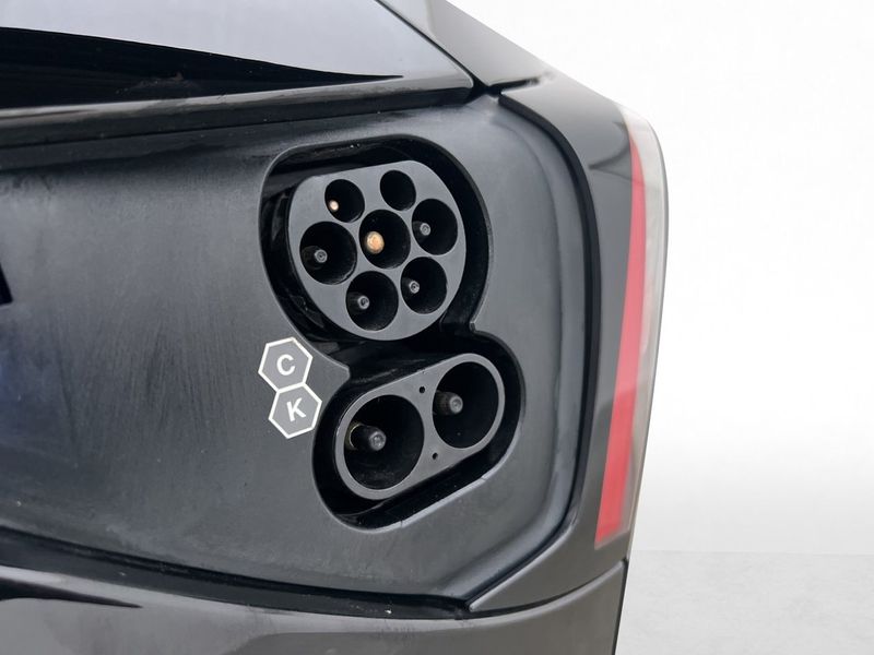 Tesla Model Y bild 12