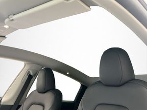 Tesla Model Y bild 17