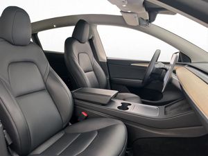Tesla Model Y bild 13
