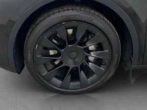 Tesla Model Y bild 34