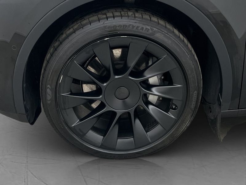 Tesla Model Y bild 34
