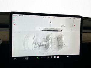 Tesla Model Y bild 20