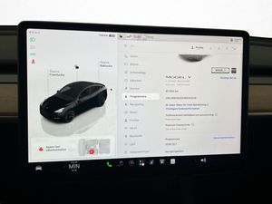 Tesla Model Y bild 24