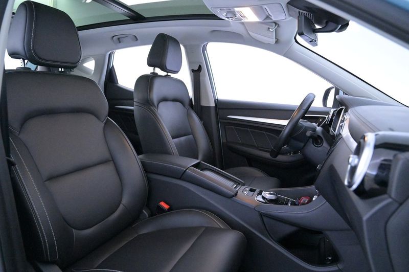MG ZS EV bild 12