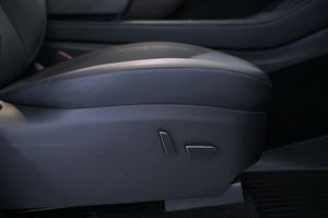 Tesla Model Y bild 13