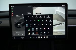 Tesla Model Y bild 21