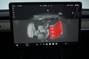 Tesla Model Y bild 20