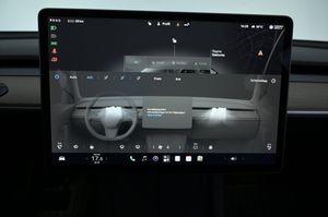 Tesla Model Y bild 19
