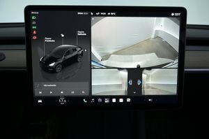 Tesla Model Y bild 18