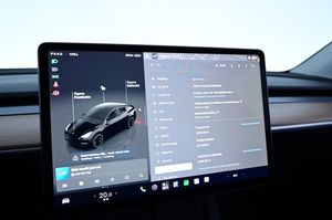 Tesla Model Y bild 14