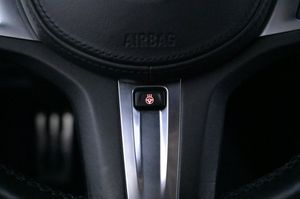 BMW 330 bild 9