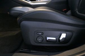 BMW 330 bild 14