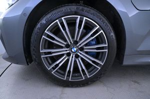 BMW 330 bild 27