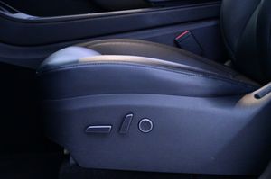 Tesla Model Y bild 11