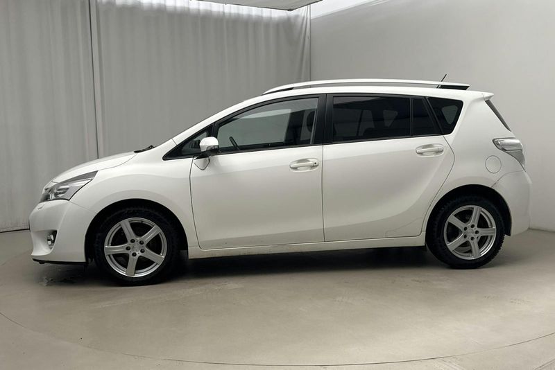 Toyota Verso bild 2