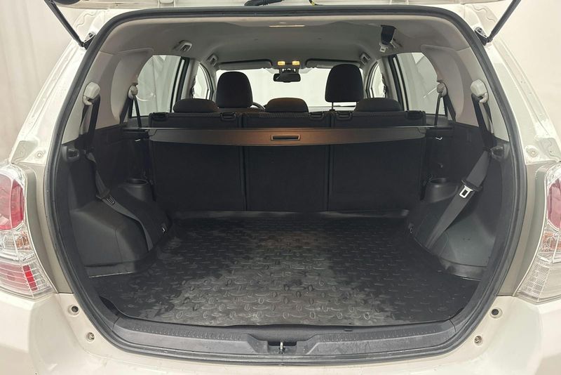 Toyota Verso bild 10