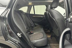 BMW X1 bild 8