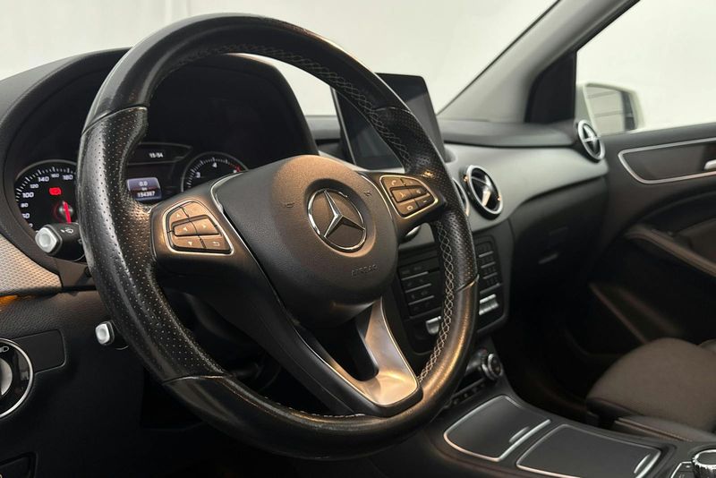 Mercedes B180 bild 14