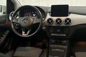 Mercedes B180 bild 15