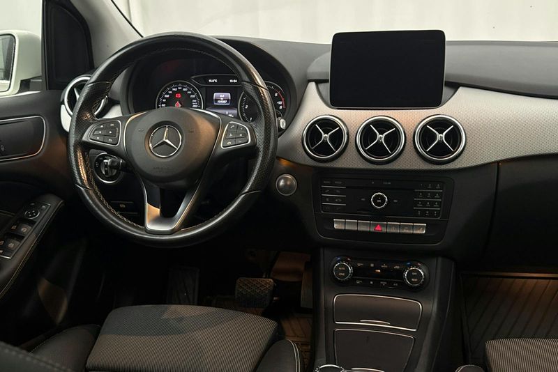 Mercedes B180 bild 15