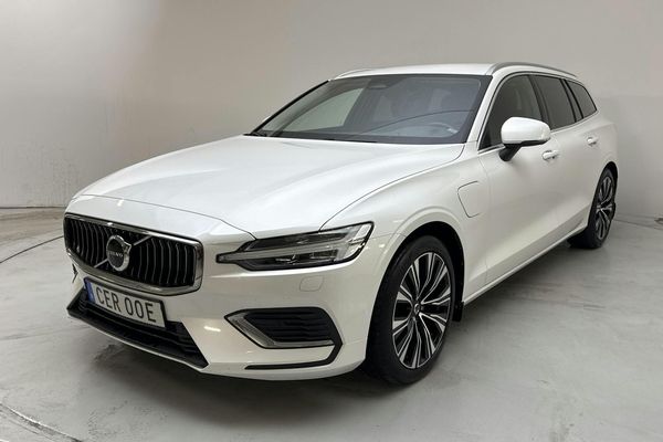 Volvo V60 T6 AWD Recharge (350hk) - 2023