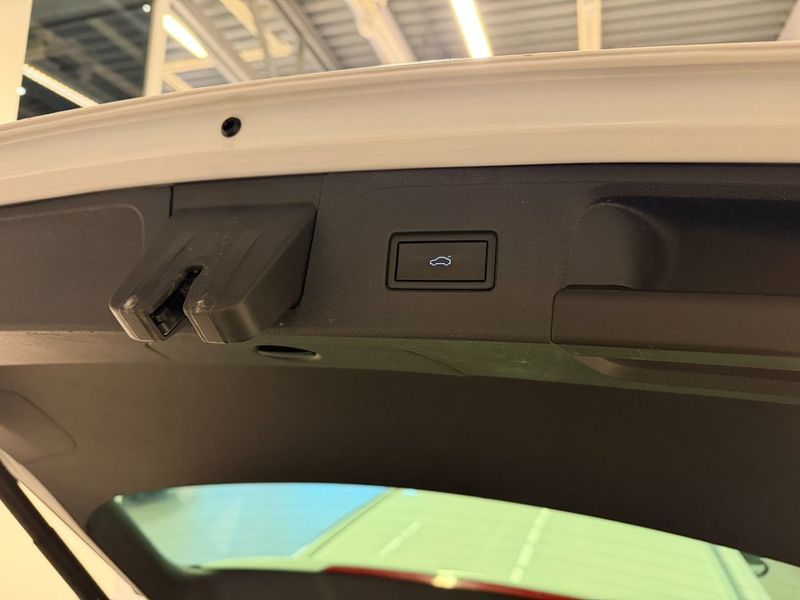 Volkswagen Passat bild 11