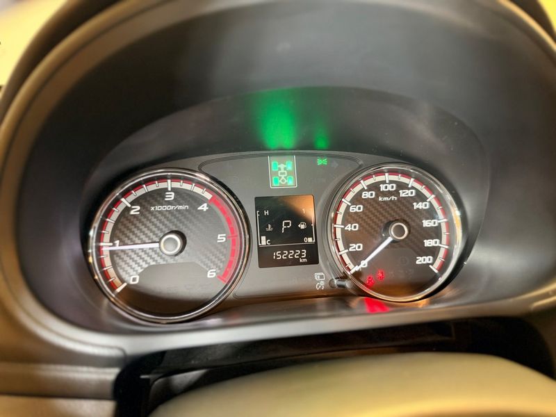 Mitsubishi L200 bild 16