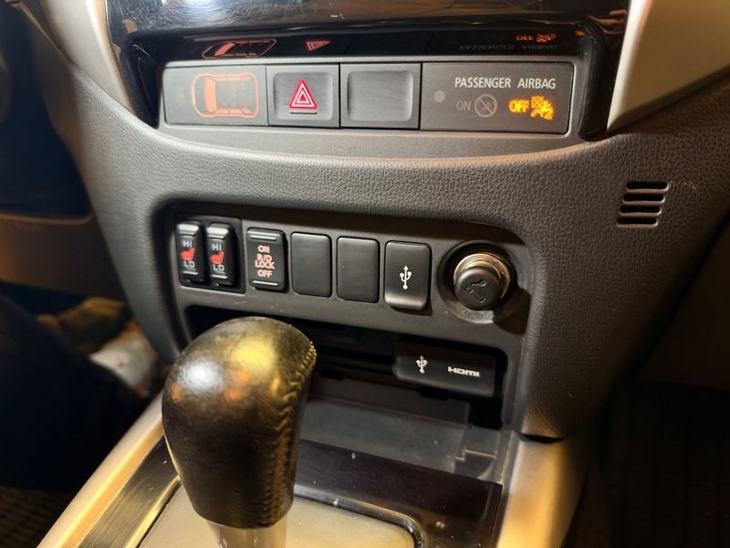 Mitsubishi L200 bild 21