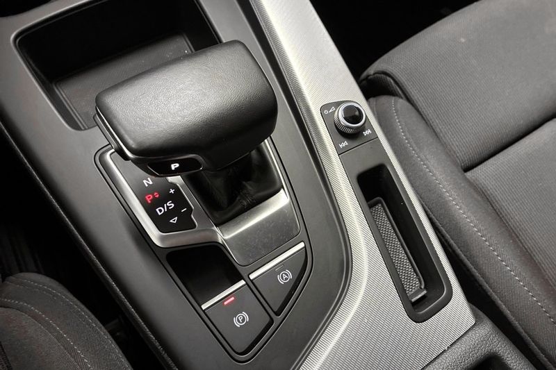 Audi A4 bild 25