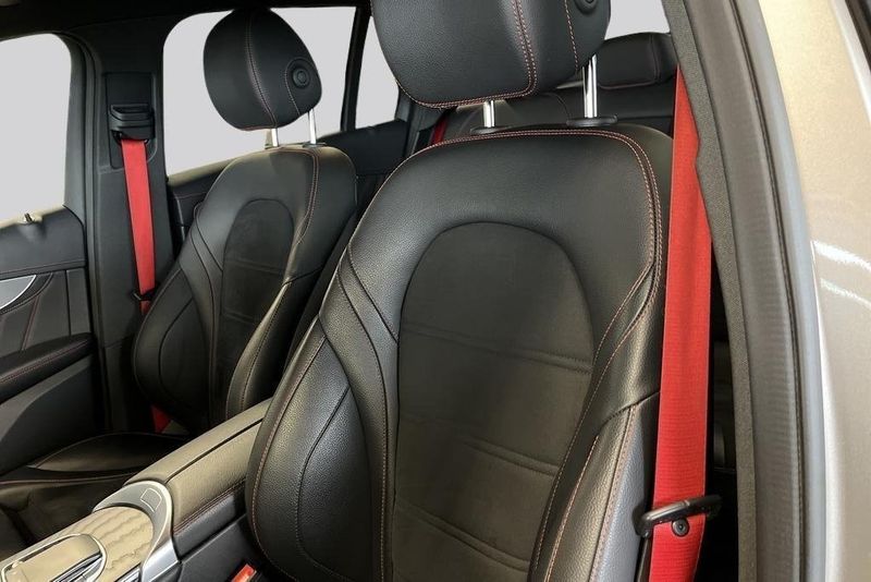 Mercedes GLC300 bild 20