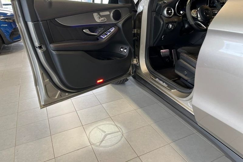 Mercedes GLC300 bild 19