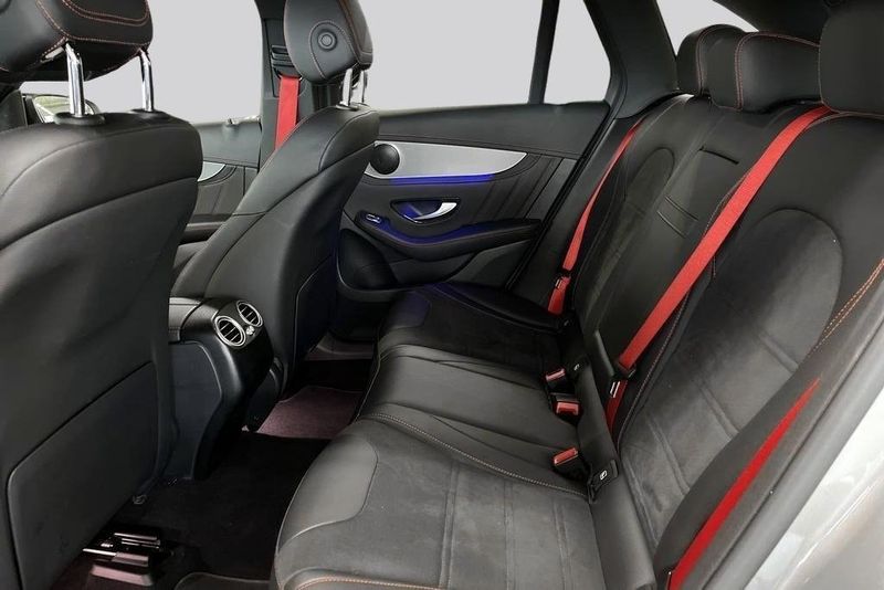 Mercedes GLC300 bild 9