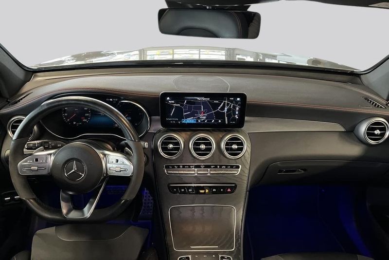 Mercedes GLC300 bild 7