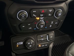 Jeep Renegade bild 25