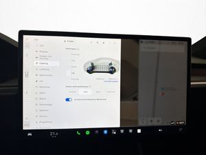 Tesla Model X bild 22