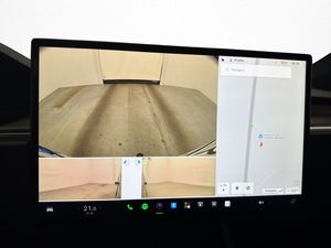 Tesla Model X bild 19
