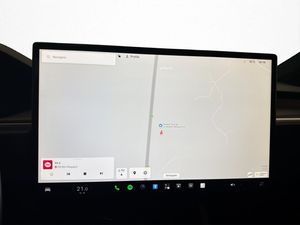 Tesla Model X bild 17