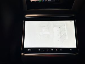 Tesla Model X bild 33