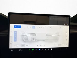 Tesla Model X bild 20