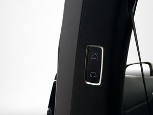 Tesla Model X bild 31