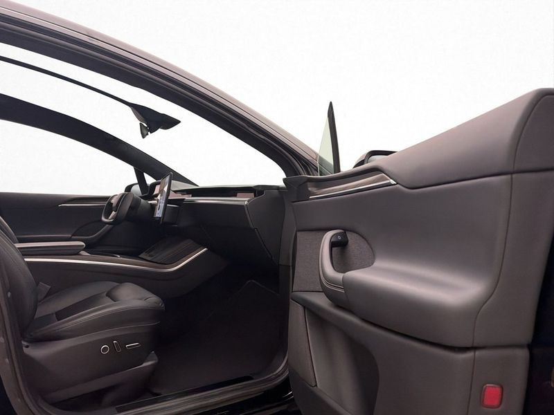 Tesla Model X bild 13